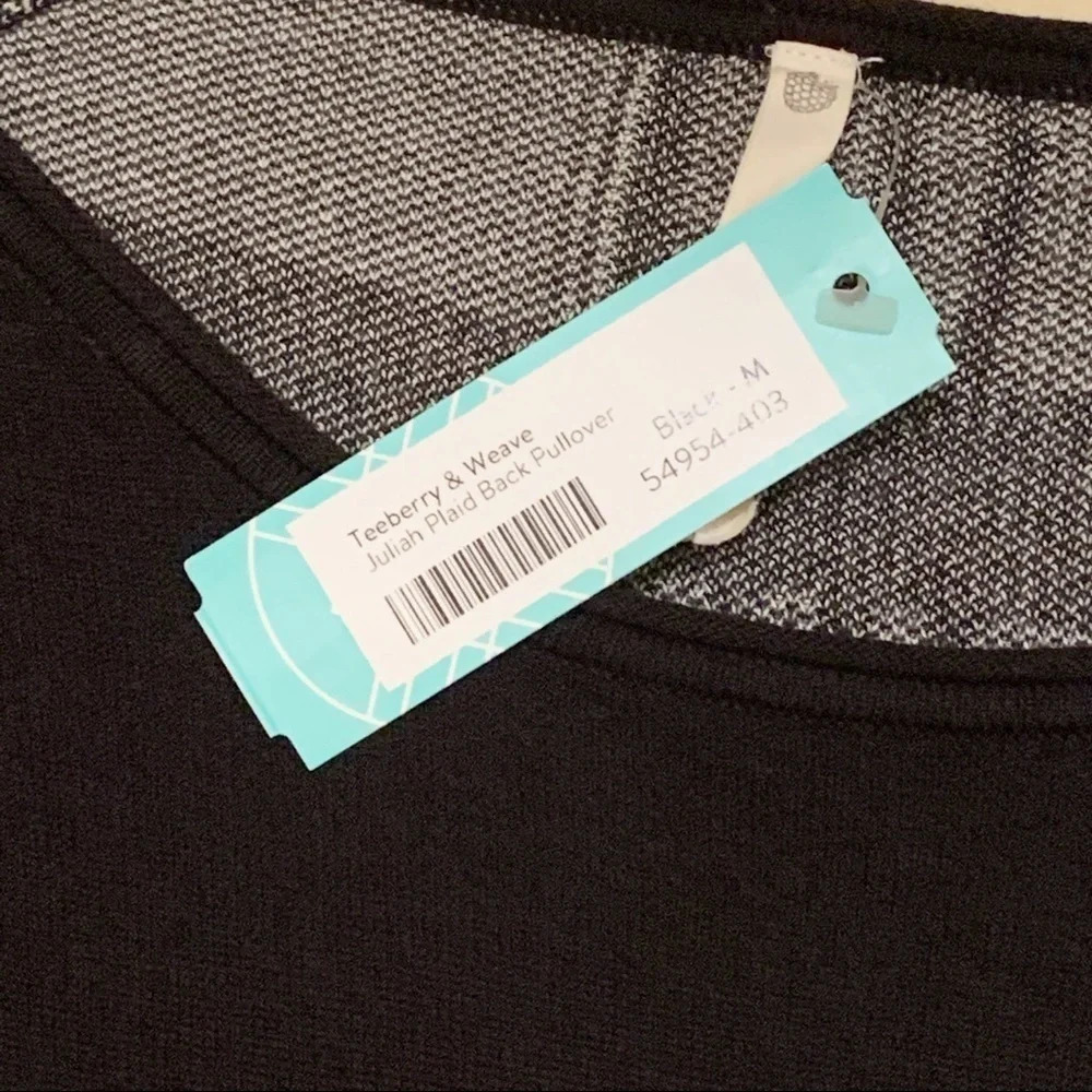 NWT TeeBerry & Weave Black Gray Plaid Back Pullover Sweater Medium Knit - Picture 5 of 5